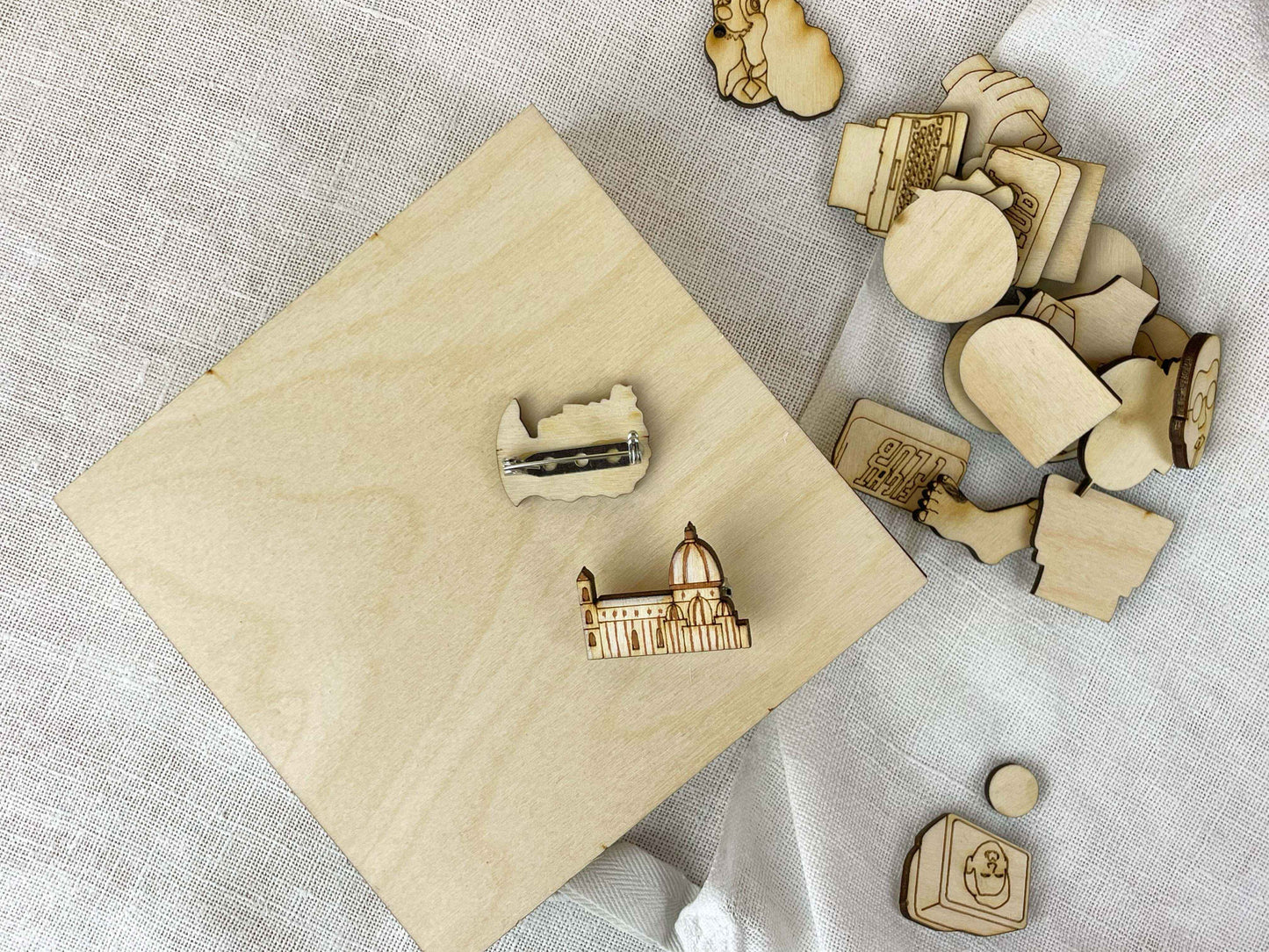Paired Brooches: Florence
