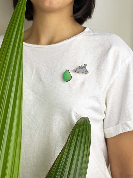 Paired Brooches: Kill two Birds with one Stone